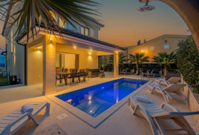 Luxury Villa Agape Ellita